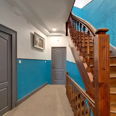 Bach In 1 Bed & Breakfast 3*